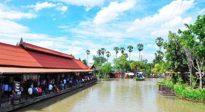 At Ayutthaya Hotel Bagian luar foto